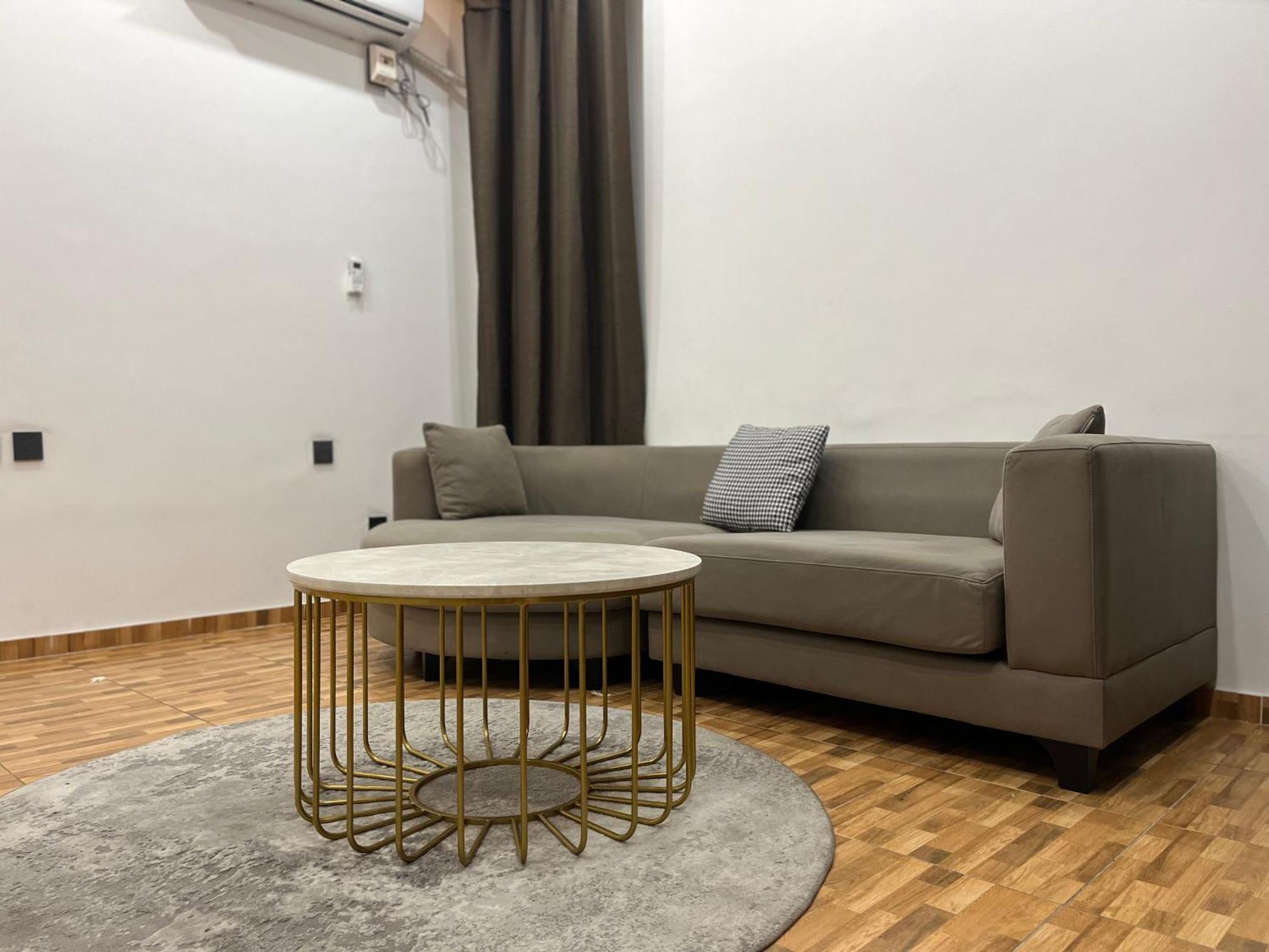 H&H Hotel Киншаса Экстерьер фото