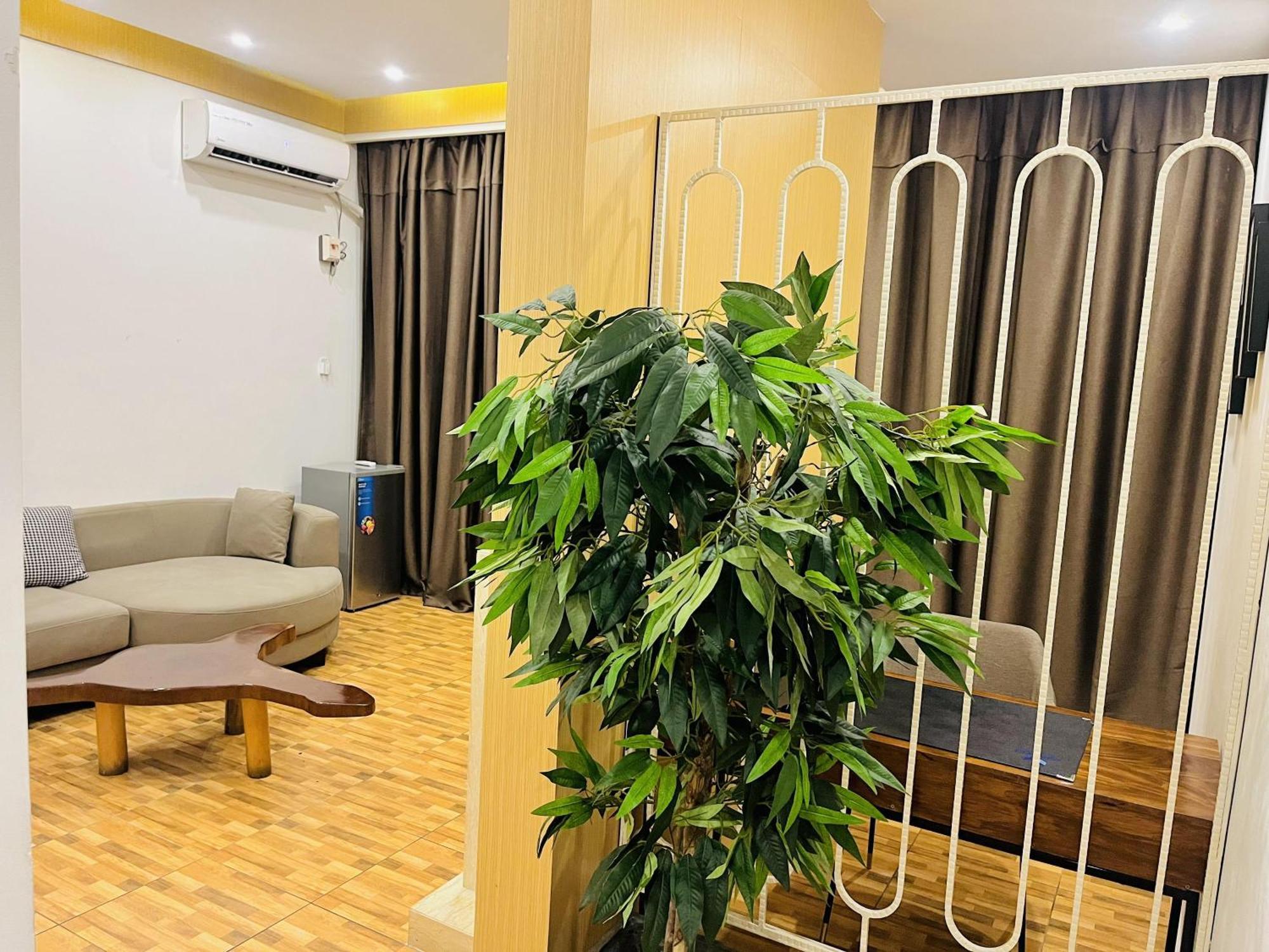 H&H Hotel Киншаса Экстерьер фото